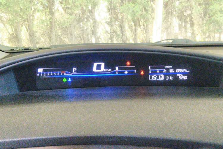Used Honda Jade 2016 1.8L Automatic Comfort Elite Version 5 Seats Instrument Cluster