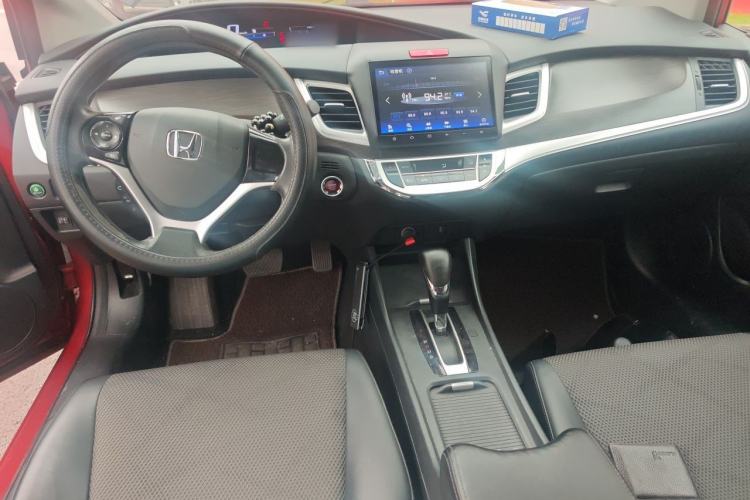 Used Honda Jade 2016 1.8L Automatic Comfort Elite Version 5 Seats Center Console