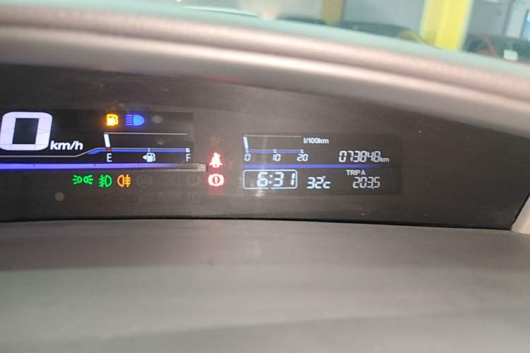 Used Honda Jade 2016 1.8L Automatic Comfort Elite Version 5 Seats Instrument Cluster