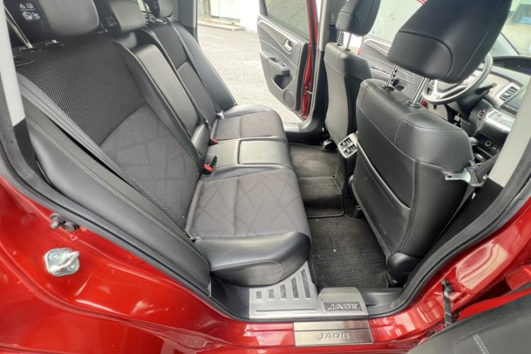 Used Honda Jade 2016 1.8L Automatic Comfort Elite Version 5 Seats Interior 1
