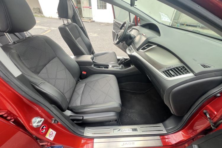 Used Honda Jade 2016 1.8L Automatic Comfort Elite Version 5 Seats Interior 6
