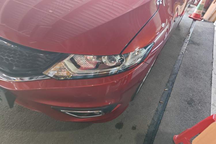 Used Honda Jade 2016 1.8L Automatic Comfort Elite Version 5 Seats Left Front Headlight