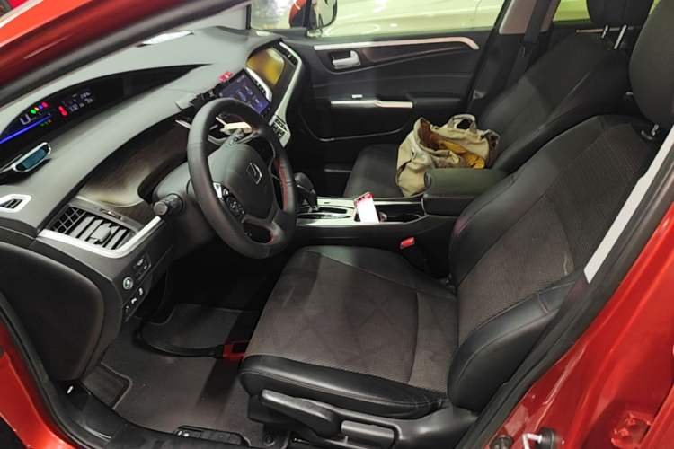 Used Honda Jade 2016 1.8L Automatic Comfort Elite Version 5 Seats Left Front Seat