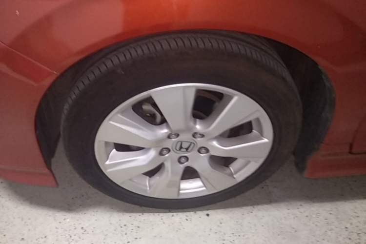 Used Honda Jade 2016 1.8L Automatic Comfort Elite Version 5 Seats Left Front Wheel Hub
