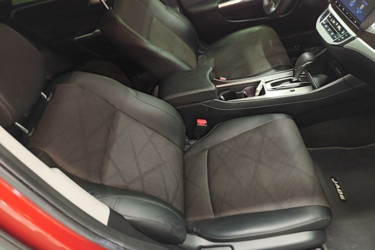 Used Honda Jade 2016 1.8L Automatic Comfort Elite Version 5 Seats Right Front Seat