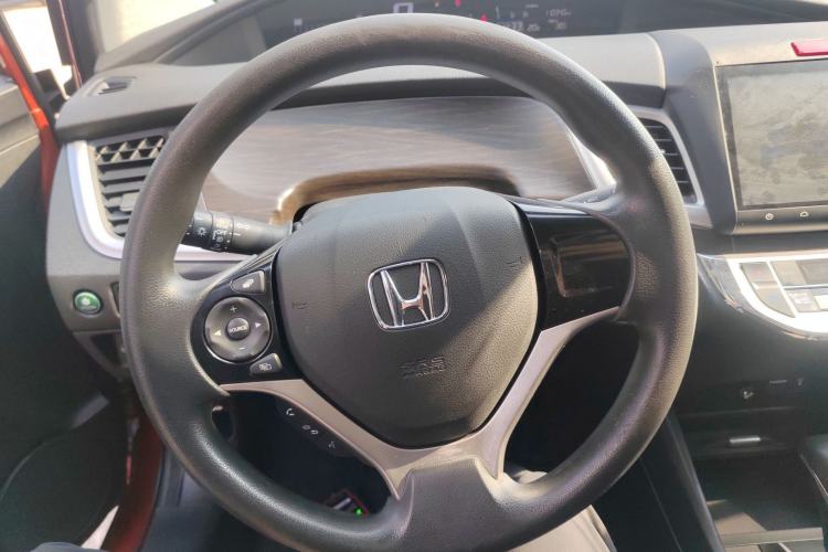 Used Honda Jade 2016 1.8L Automatic Comfort Elite Version 5 Seats Steering Wheel