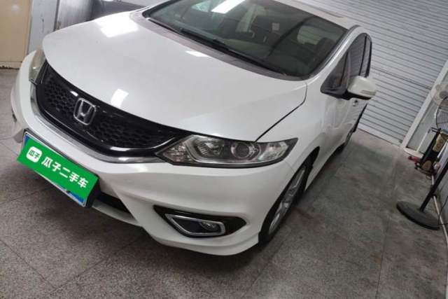 Honda Jade 2016 1.8L CVT Luxury Edition 5-seater d’occasion