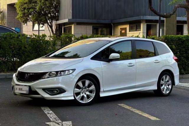 Used Honda Jade 2016 1.8L Automatic Comfort Elite Version 5 Seats
