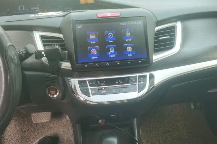 Used Honda Jade 2016 1.8L Automatic Comfort Elite Version 5 Seats Audio And AC Panel