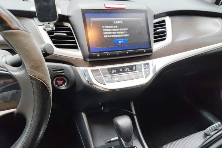 Used Honda Jade 2016 1.8L Automatic Comfort Elite Version 5 Seats Audio And AC Panel