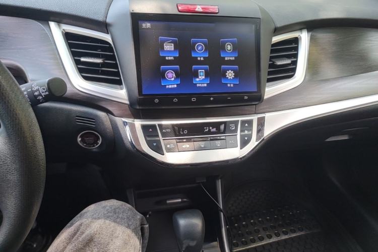 Used Honda Jade 2016 1.8L Automatic Comfort Elite Version 5 Seats Audio And AC Panel