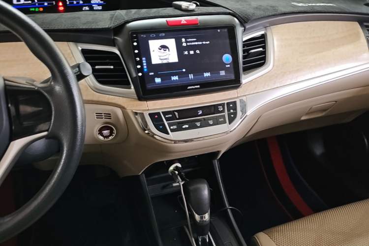 Used Honda Jade 2016 1.8L Automatic Comfort Elite Version 5 Seats Audio And AC Panel