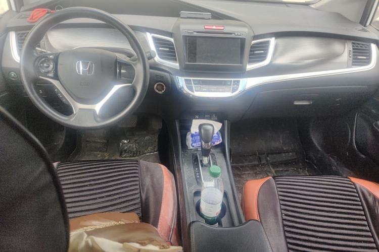 Used Honda Jade 2016 1.8L Automatic Comfort Elite Version 5 Seats Center Console