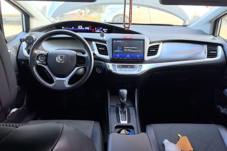 Used Honda Jade 2016 1.8L Automatic Comfort Elite Version 5 Seats Center Console