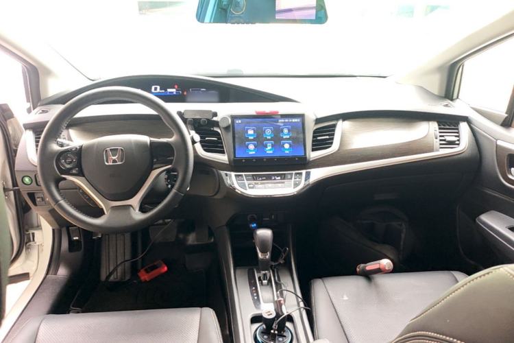 Used Honda Jade 2016 1.8L Automatic Comfort Version 5 Seats Center Console