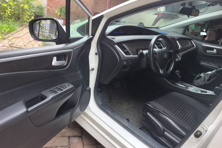 Used Honda Jade 2016 1.8L Automatic Comfort Elite Version 5 Seats Driver Seat
