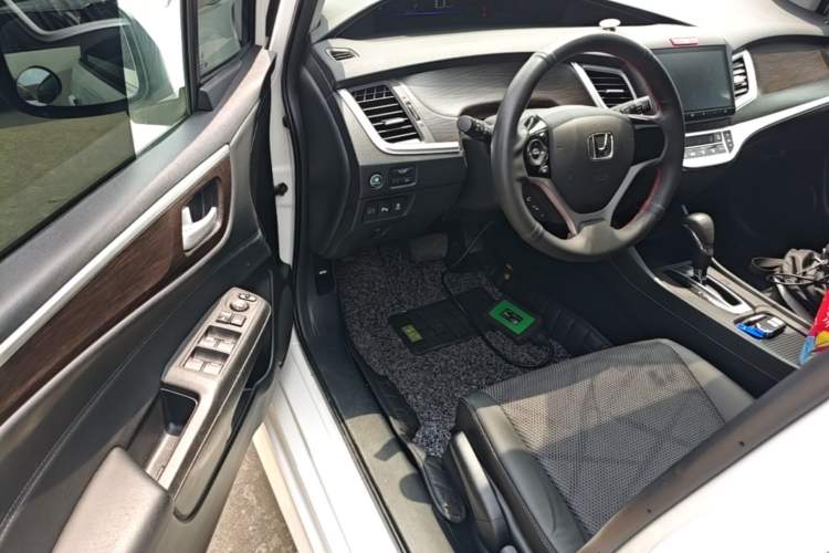 Used Honda Jade 2016 1.8L Automatic Comfort Elite Version 5 Seats Driver Seat