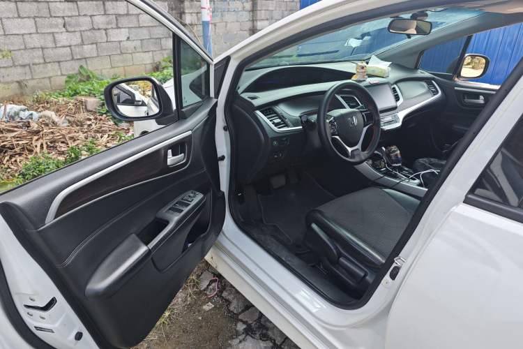 Used Honda Jade 2016 1.8L Automatic Comfort Elite Version 5 Seats Driver Seat