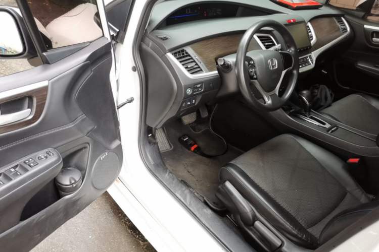 Used Honda Jade 2016 1.8L Automatic Comfort Elite Version 5 Seats Driver Seat