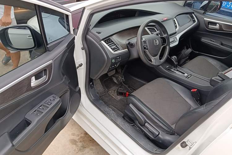 Used Honda Jade 2016 1.8L Automatic Comfort Elite Version 5 Seats Driver Seat