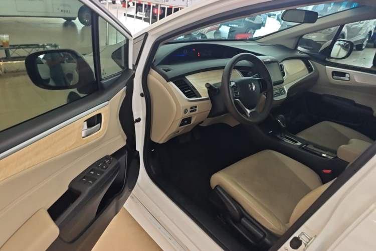 Used Honda Jade 2016 1.8L Automatic Comfort Version 5 Seats Driver Seat