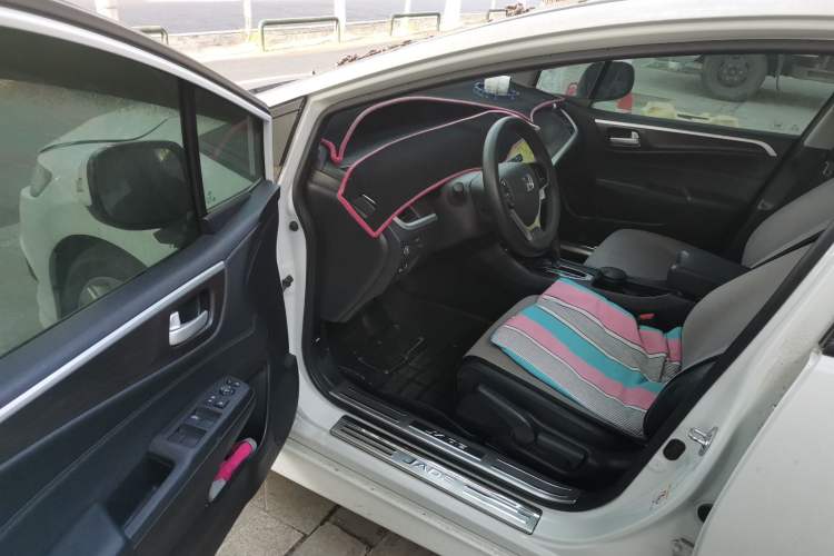 Used Honda Jade 2016 1.8L Automatic Comfort Elite Version 5 Seats Driver Seat