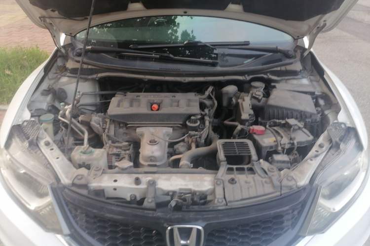 Used Honda Jade 2016 1.8L CVT Luxury Edition 5-seater Engine Bay