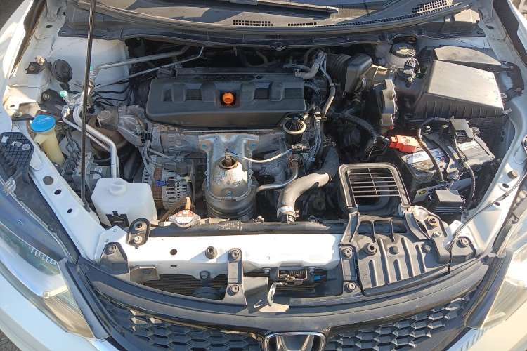 Used Honda Jade 2016 1.8L CVT Luxury Edition 5-seater Engine Bay