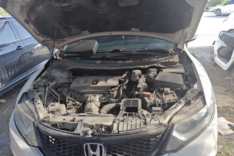 Used Honda Jade 2016 1.8L Automatic Comfort Elite Version 5 Seats Engine Bay