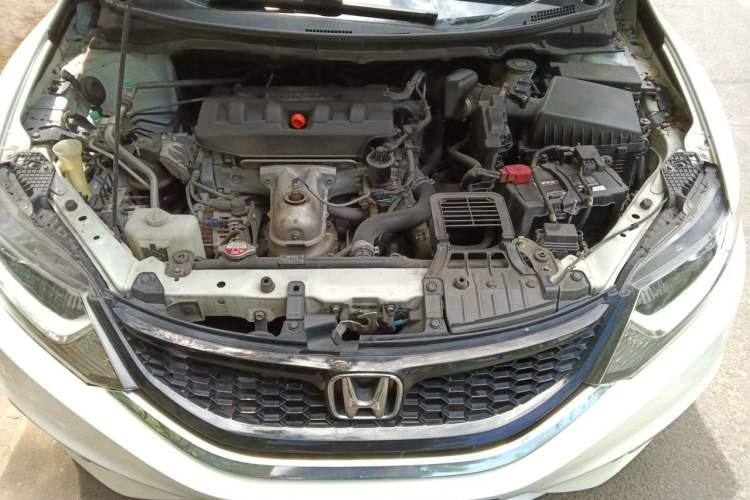 Used Honda Jade 2016 1.8L Automatic Comfort Elite Version 5 Seats Engine Bay