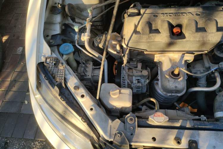 Used Honda Jade 2016 1.8L CVT Luxury Edition 5-seater Engine Bay Right