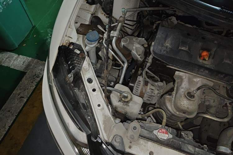 Used Honda Jade 2016 1.8L CVT Luxury Edition 5-seater Engine Bay Right