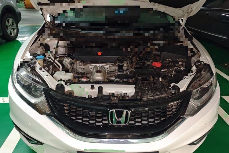 Used Honda Jade 2016 1.8L Automatic Comfort Elite Version 5 Seats Engine Bay