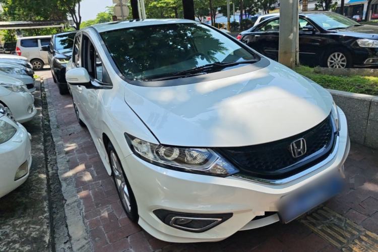 Used Honda Jade 2016 1.8L Automatic Comfort Elite Version 5 Seats Exterior 1