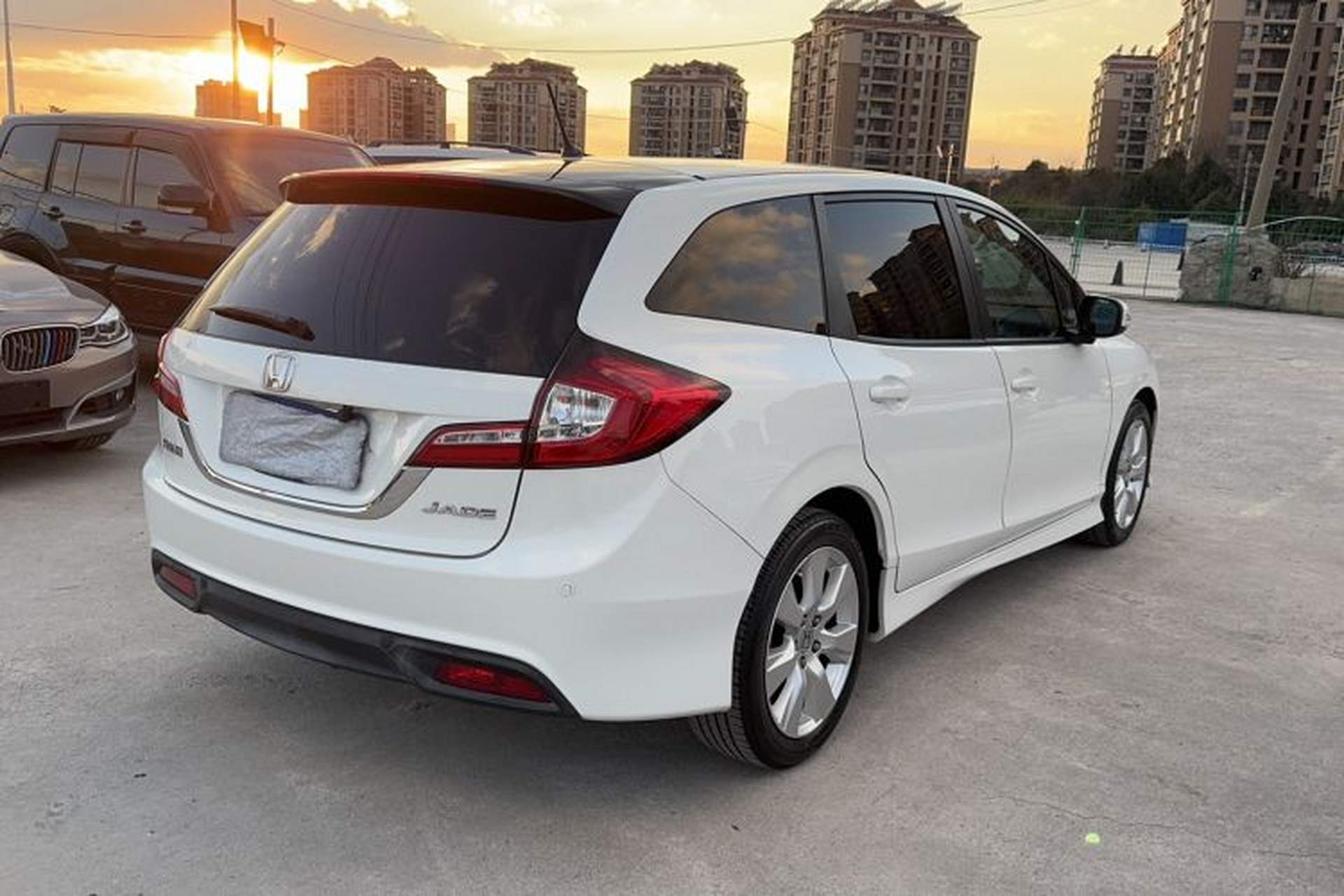 Used Honda Jade 2016 1.8L Automatic Comfort Version 5 Seats Exterior 3