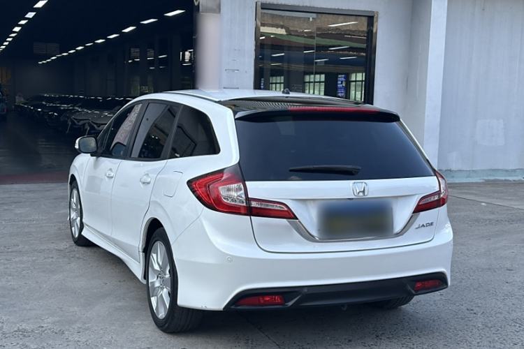 Used Honda Jade 2016 1.8L Automatic Comfort Elite Version 5 Seats Exterior 3