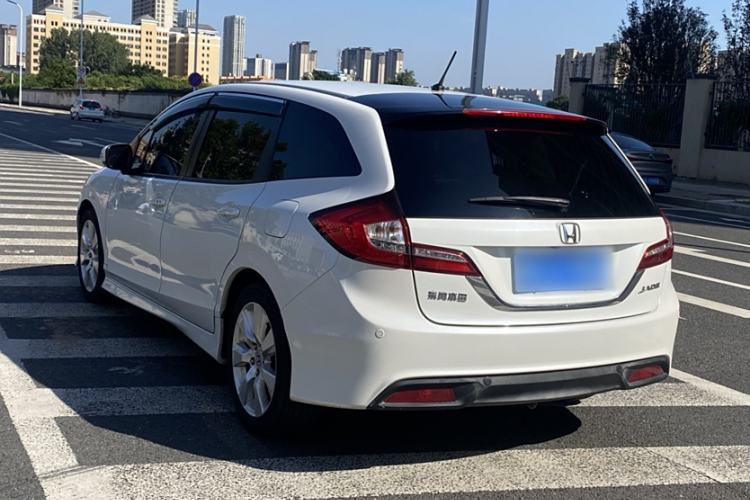 Used Honda Jade 2016 1.8L Automatic Comfort Elite Version 5 Seats Exterior 3