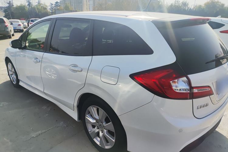 Used Honda Jade 2016 1.8L Automatic Comfort Elite Version 5 Seats Exterior 3
