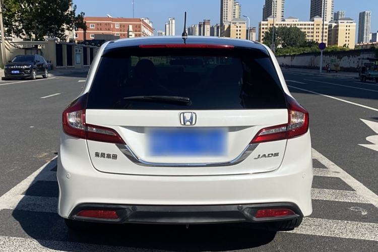 Used Honda Jade 2016 1.8L Automatic Comfort Elite Version 5 Seats Exterior 4