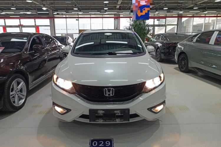 Used Honda Jade 2016 1.8L Automatic Comfort Elite Version 5 Seats Front