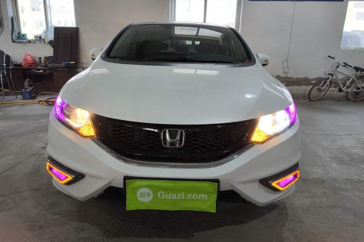 Used Honda Jade 2016 1.8L Automatic Comfort Elite Version 5 Seats Front