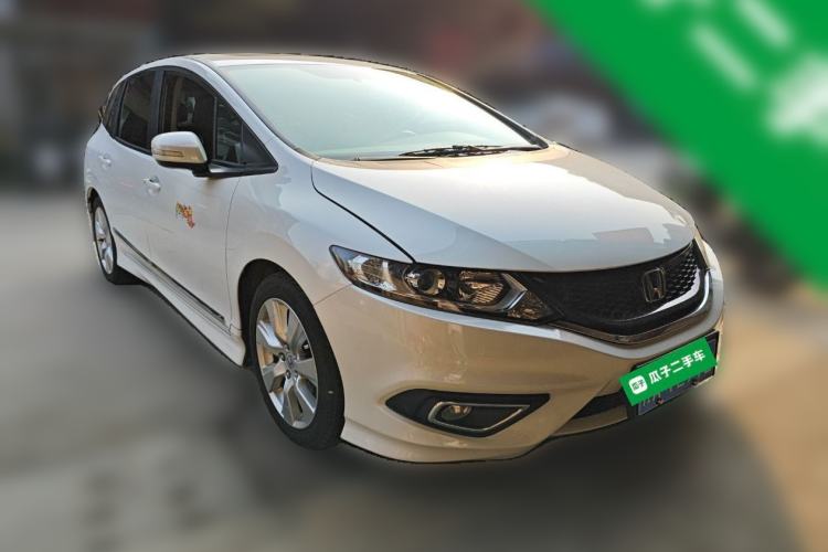 Used Honda Jade 2016 1.8L Automatic Comfort Elite Version 5 Seats Front Right 45 Deg