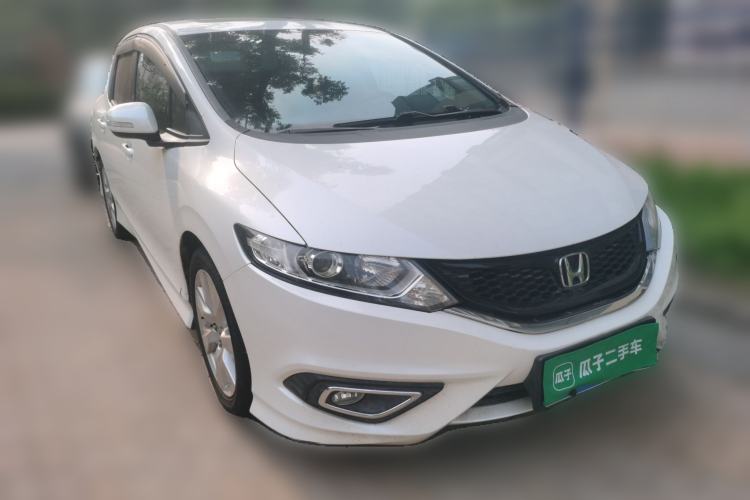 Used Honda Jade 2016 1.8L Automatic Comfort Elite Version 5 Seats Front Right 45 Deg
