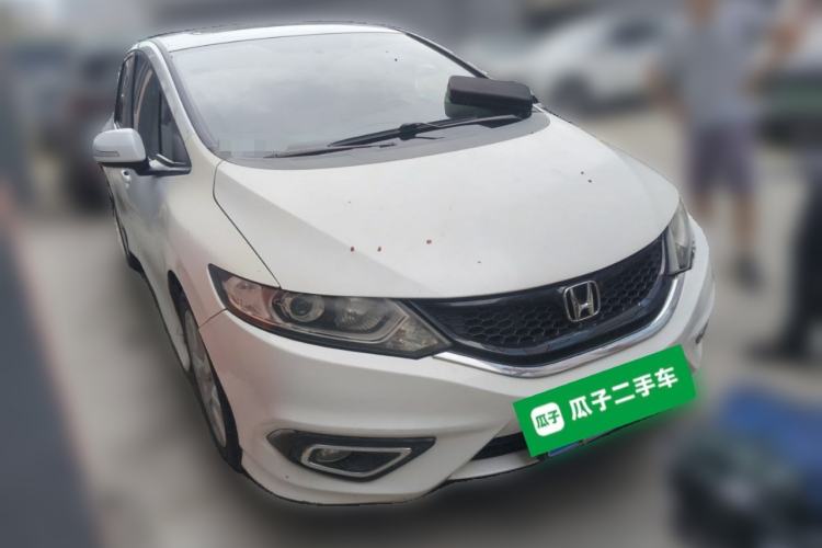 Used Honda Jade 2016 1.8L Automatic Comfort Elite Version 5 Seats Front Right 45 Deg