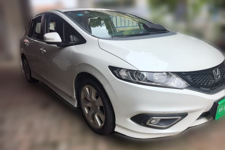 Used Honda Jade 2016 1.8L Automatic Comfort Elite Version 5 Seats Front Right 45 Deg