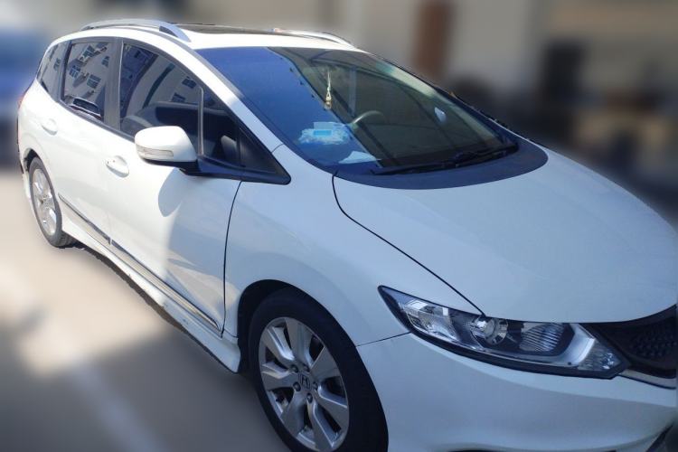 Used Honda Jade 2016 1.8L Automatic Comfort Elite Version 5 Seats Front Right 45 Deg