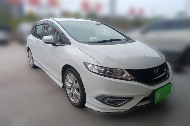 Used Honda Jade 2016 1.8L Automatic Comfort Elite Version 5 Seats Front Right 45 Deg