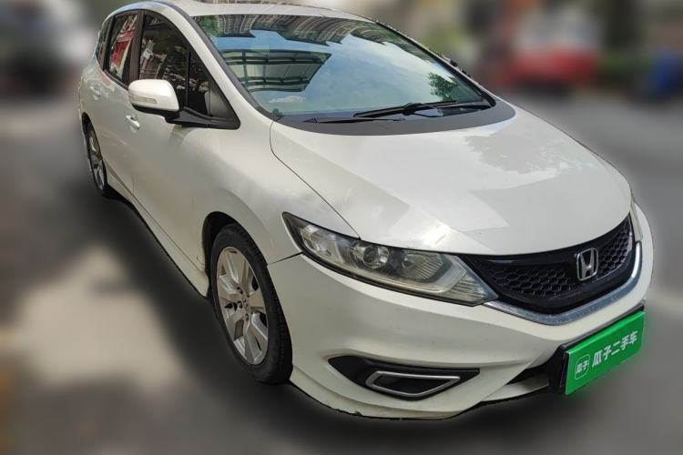 Used Honda Jade 2016 1.8L Automatic Comfort Elite Version 5 Seats Front Right 45 Deg