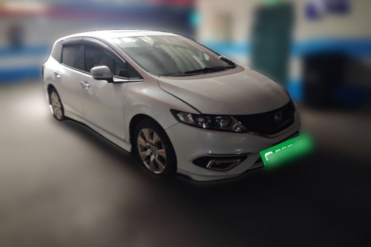 Used Honda Jade 2016 1.8L Automatic Comfort Elite Version 5 Seats Front Right 45 Deg