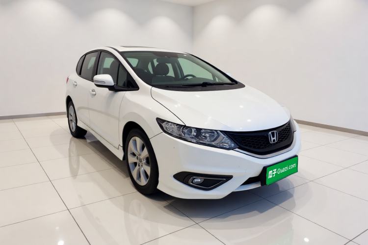 Used Honda Jade 2016 1.8L Automatic Comfort Elite Version 5 Seats Front Right 45 Deg